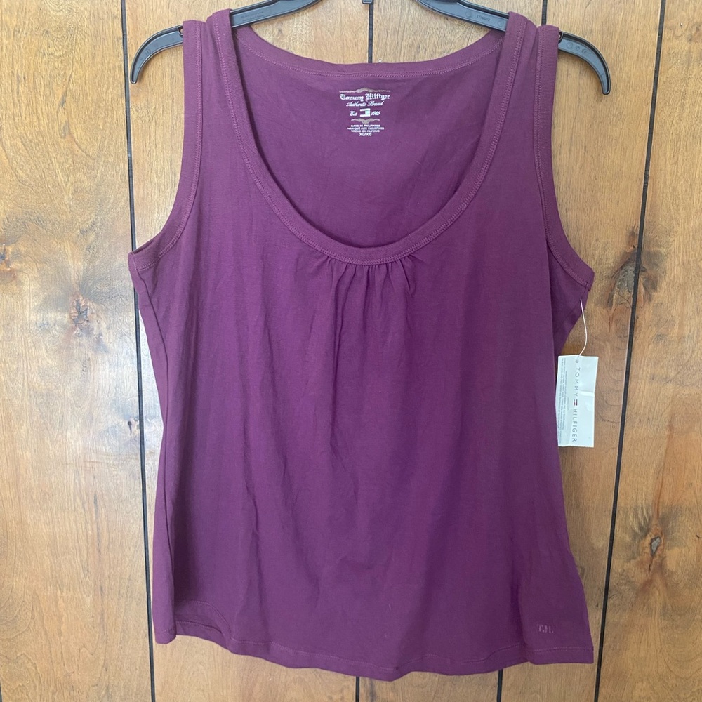 Tommy Hilfiger Women’s Plum Scoop Neck Sleeveless Tank